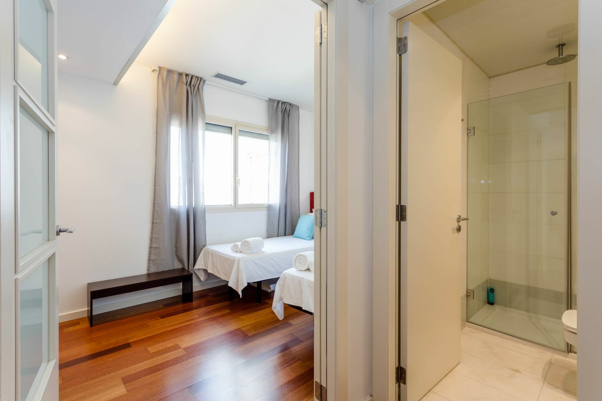 Unique Rentals - Placa Catalunya Central Apartments Барселона Экстерьер фото